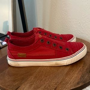 Blowfish women’s sz 10 slip-ons